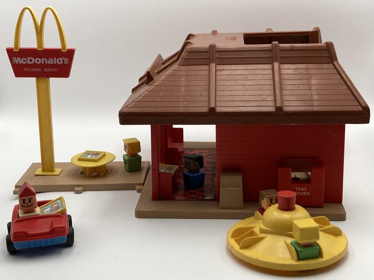 Vintage 1974-76 Playskool FAMILIAR PLACES McDONALD'S Playset #430