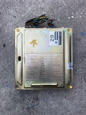 1984-1985 NISSAN 300ZX ENGINE COMPUTER MODULE ECU ECM PCM | A18