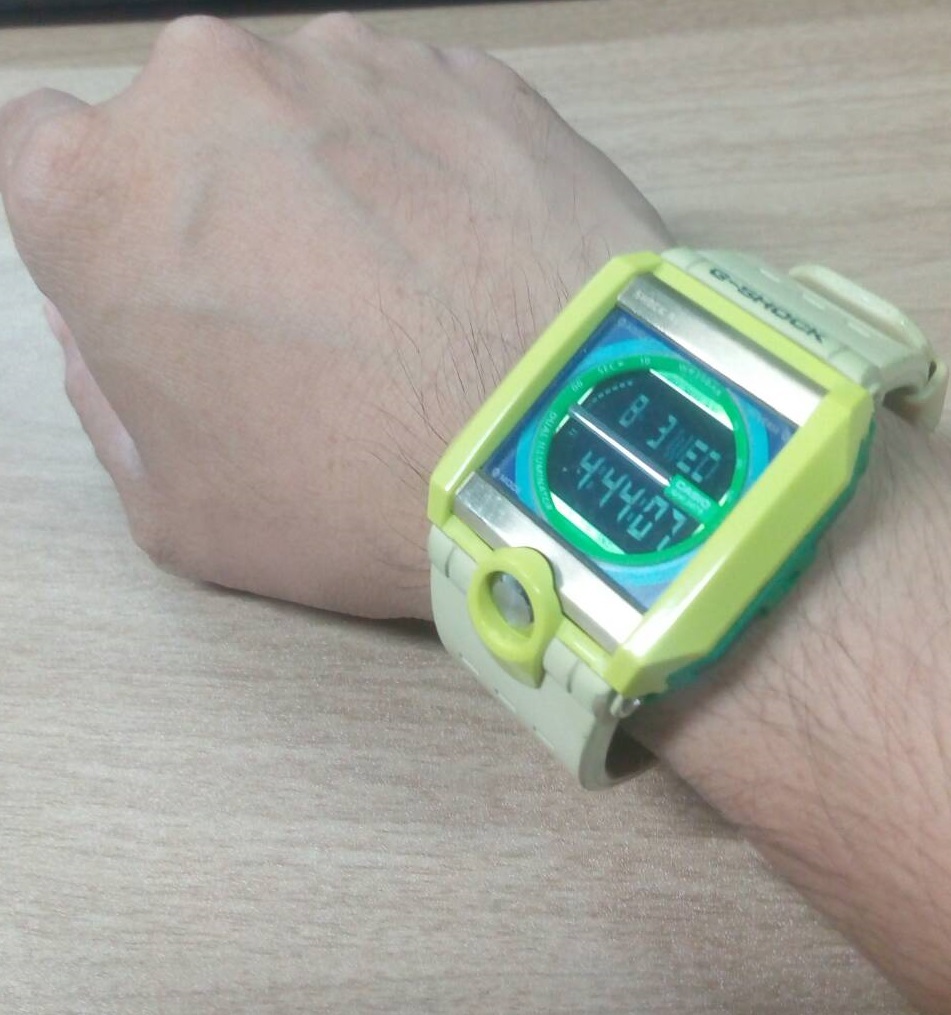 Vintage G-Shock G8100 Uniqe Custom Multicolor Light Green Gold Bar