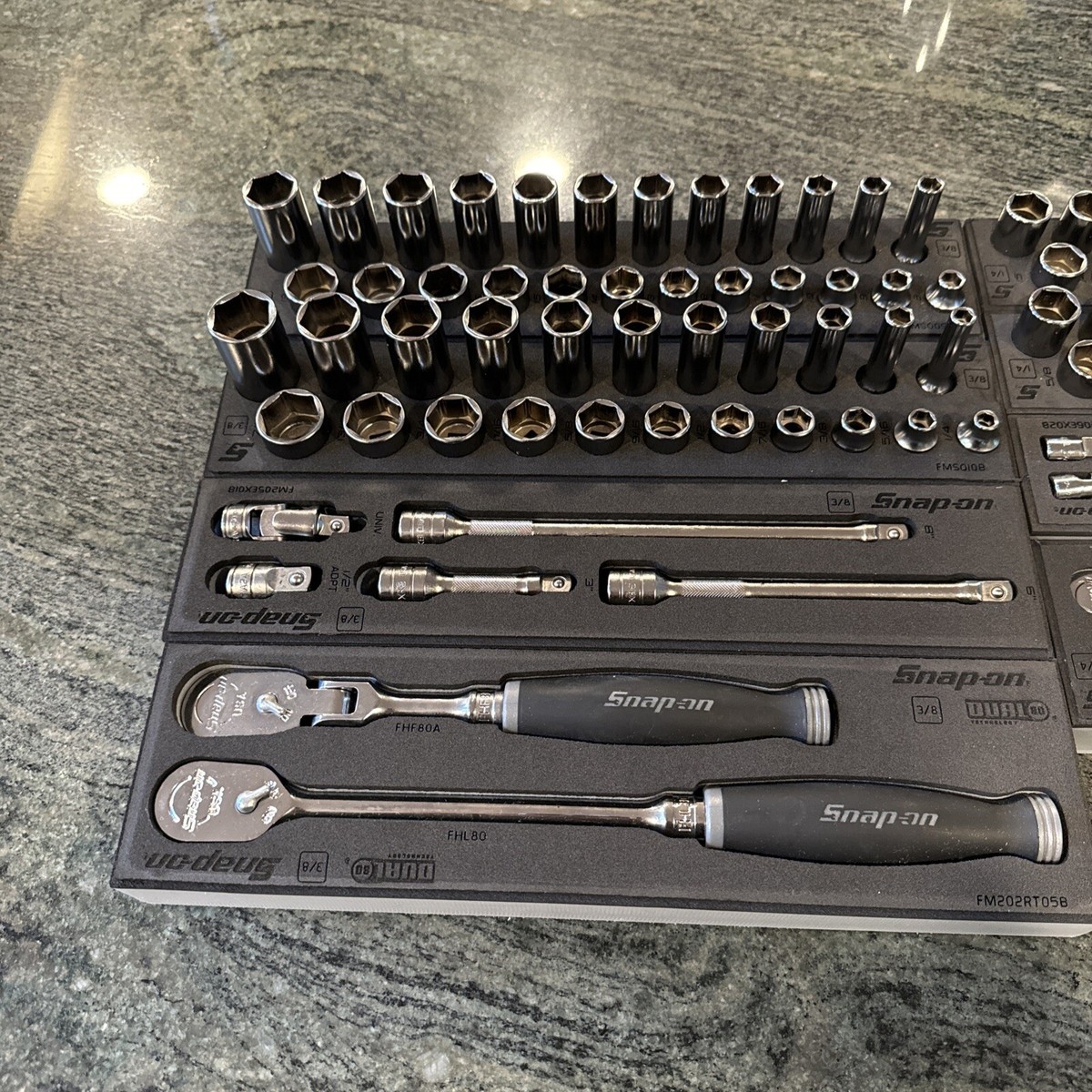 Snap-on 106 pc 3/8” & 1/4” dark titanium sae metric foam tool set