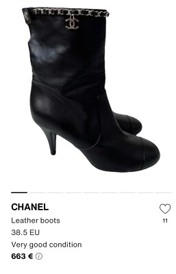 Beautiful Authentic Chanel Black Leather CC Logo Chain Boots Size