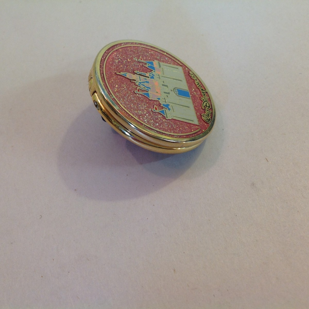 Vtg WDW Disney Official Trading Pin 64611 Aurora Mirror Compact