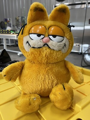 Vintage 1981 GARFIELD Plush 10