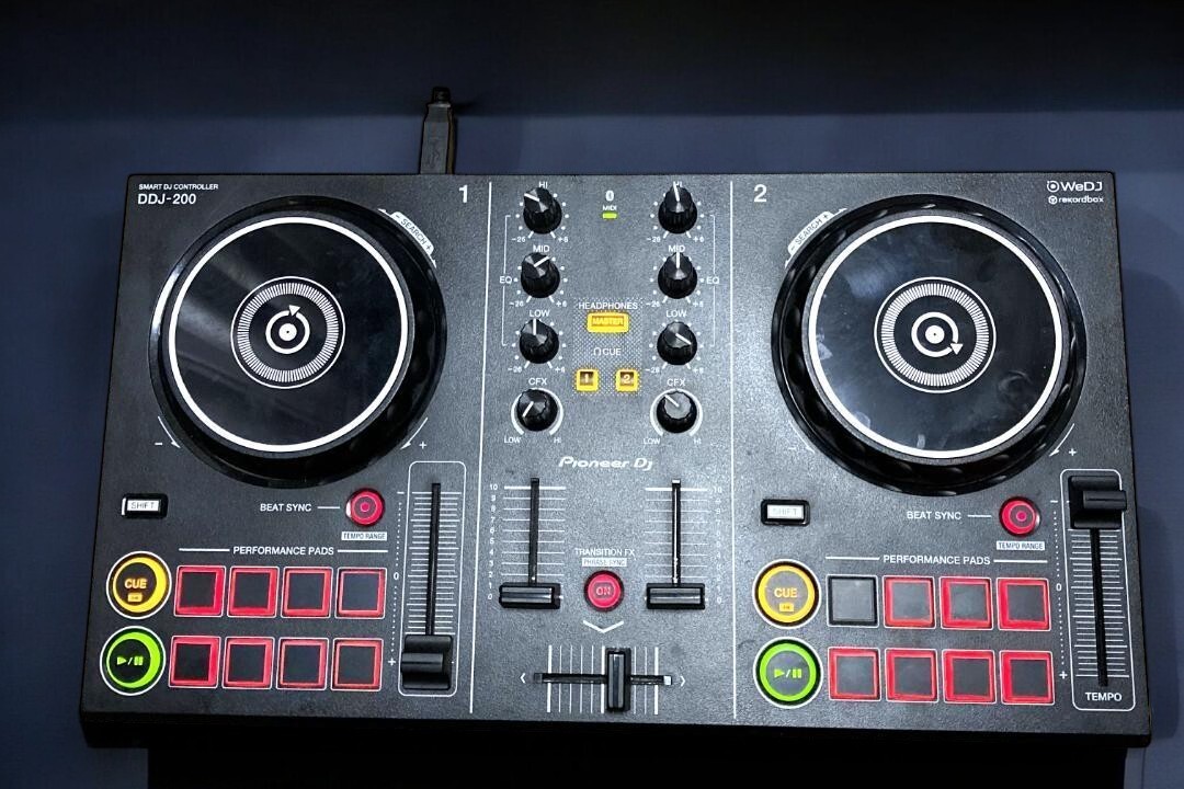 Pioneer DDJ-200 Portable PC/Mac DJ Controller Tested/working | eBay