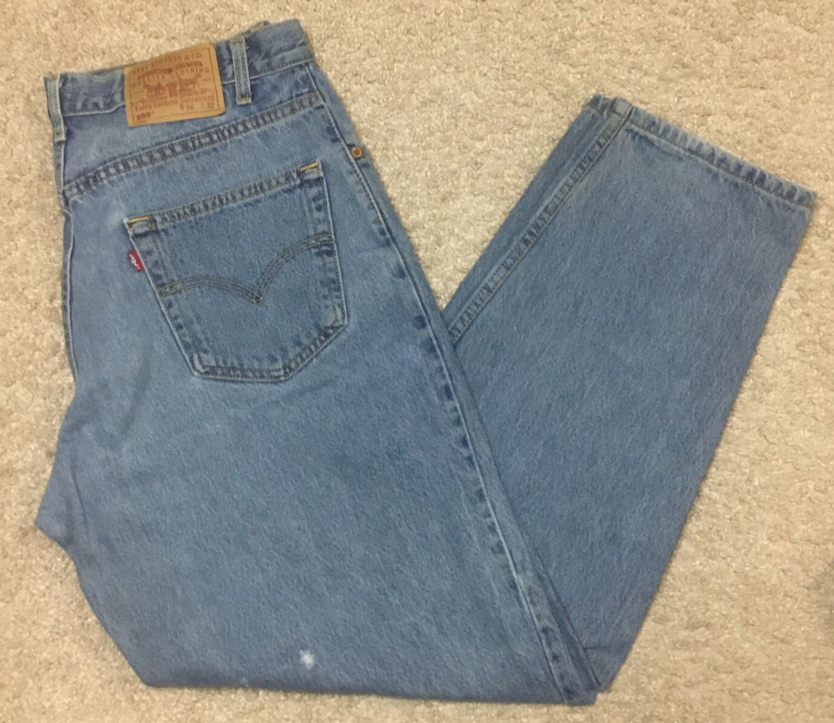 LEVIS 560 VTG Jeans 36x31 Loose Fit Tapered Leg Red Tab Canada