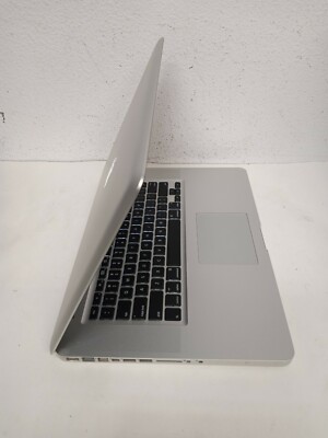 Apple MacBook Pro 15.4
