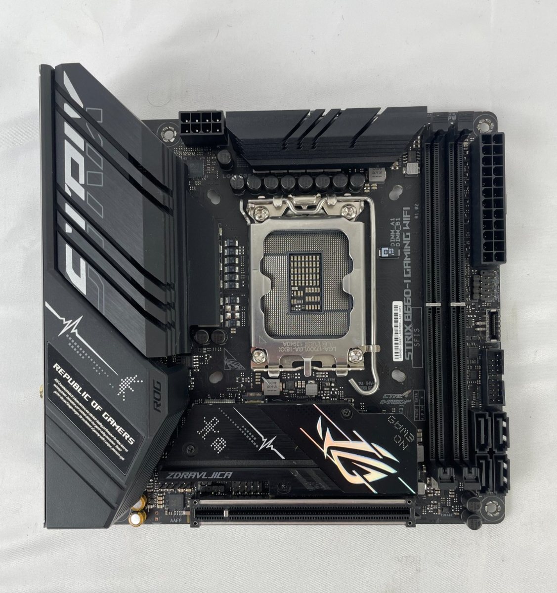 ASUS ROG Strix B660-I Gaming WiFi LGA 1700 Mini-ITX Intel