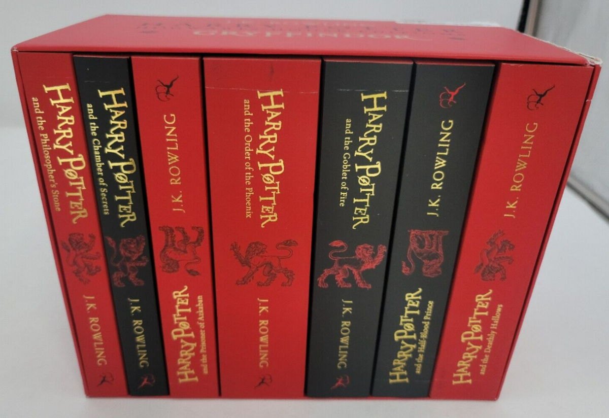 J.K. Rowling Harry Potter Hogwarts House Editions Gryffindor
