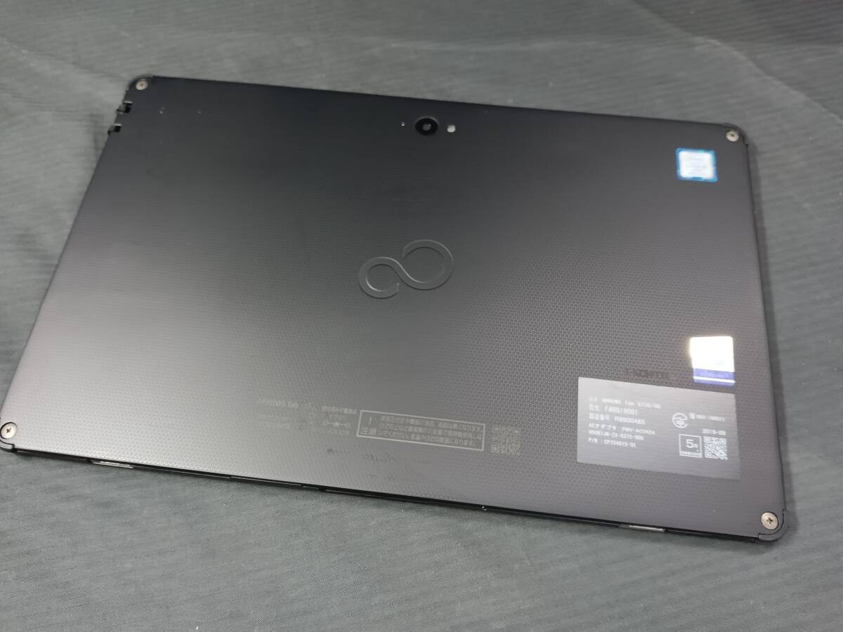 Fujitsu Q738/SB Arrows Tab Core i5-8350U RAM 8GB SSD128GB 13.3in