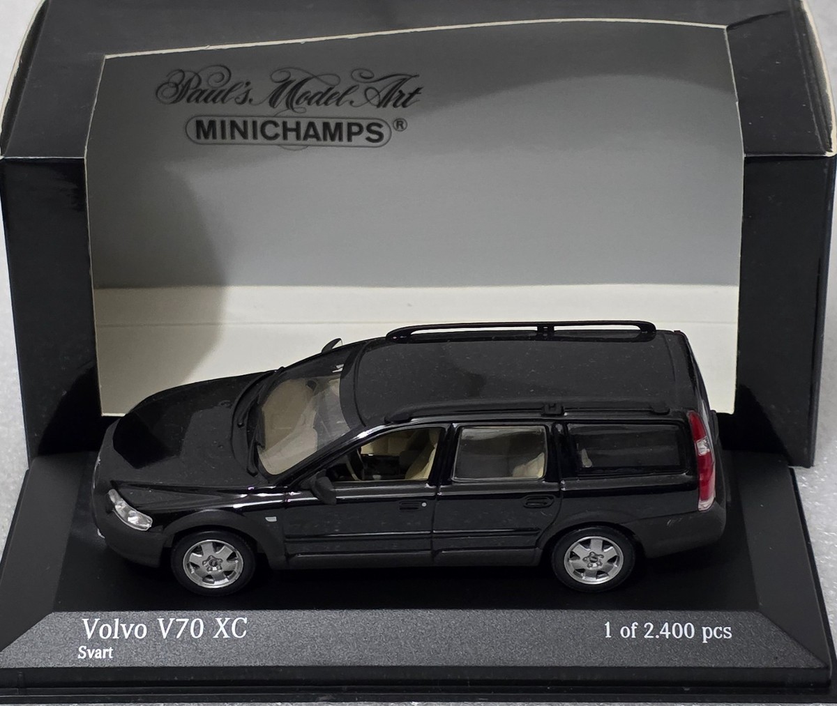 Volvo V70 XC Cross Country 2000 Black 1:43 Minichamps 430171270