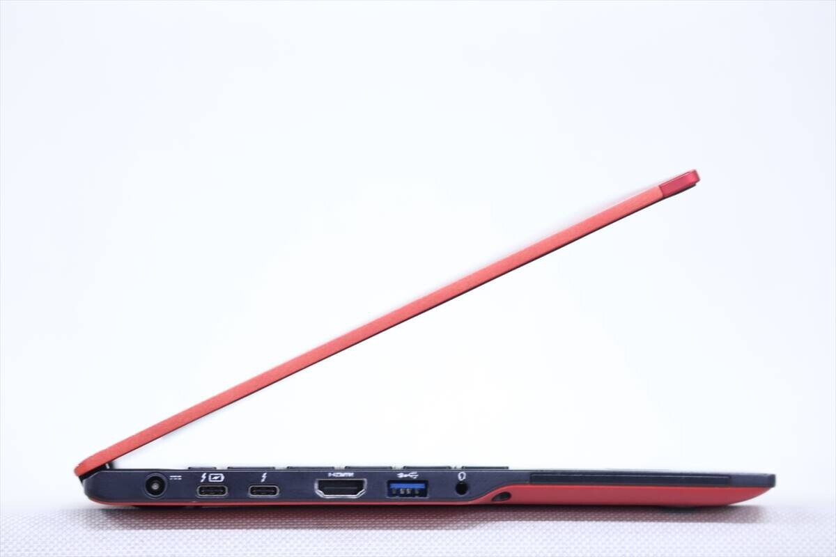 Fujitsu Lifebook U939 Core i5 8365U 1.6GHz RAM 8GB SSD 256GB From