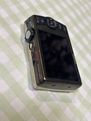 Canon IXY DIGITAL 920 IS 10.0MP Compact Digital Camera Gold