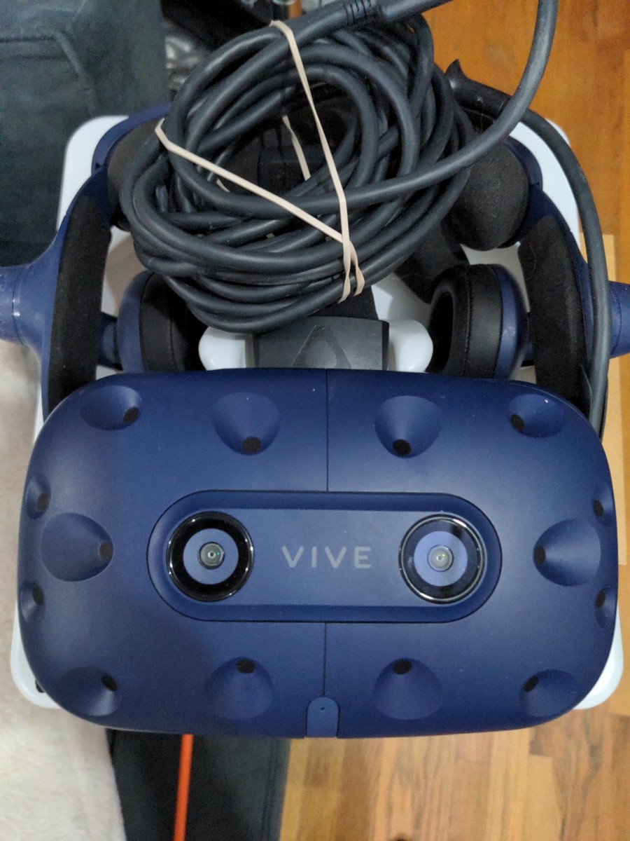 HTC Vive Pro VR Headset Virtual Reality System HMD PC Gaming w