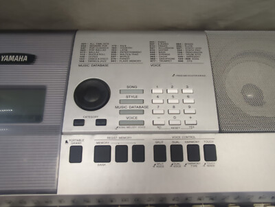 Yamaha Electronic Keyboard Piano PSR-E413 61 Key Portable Tested