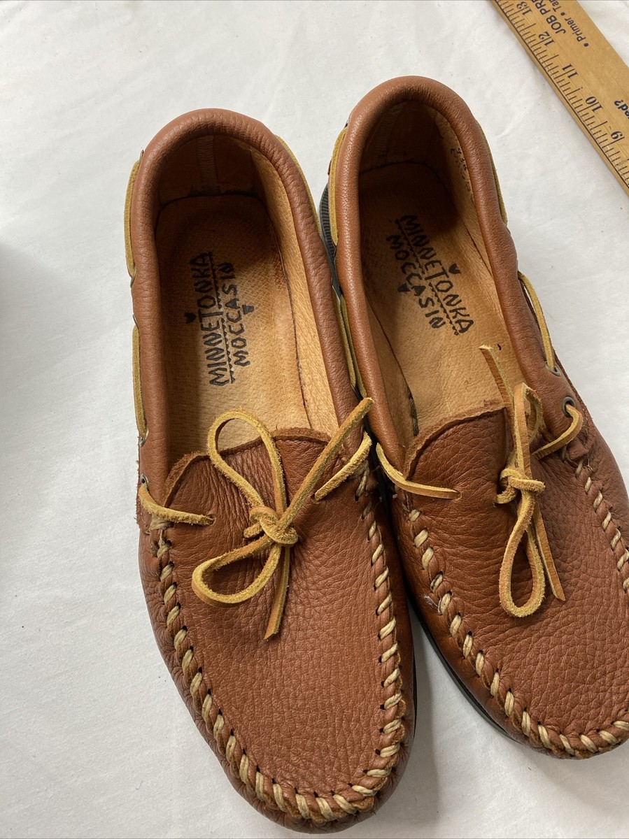 Minnetonka Trevor Traditional Trapper Slip On Moccasins, Mens Size