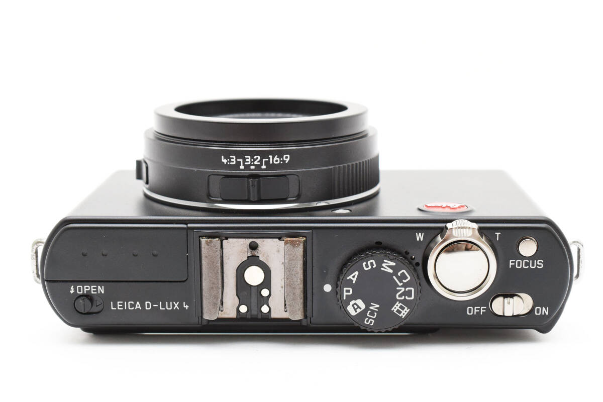 Leica D-LUX 4 10.1 MP Compact Digital Camera Black Body D-LUX4