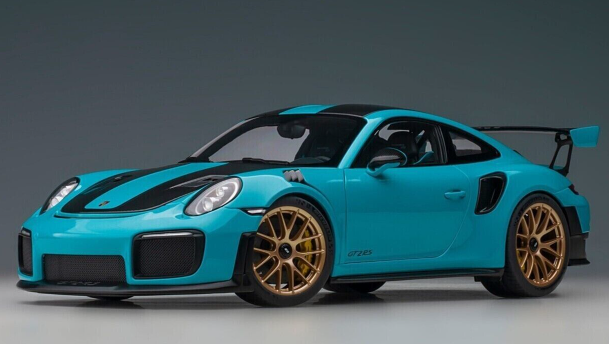 1/18 Porsche 911 (991.2) GT2 RS Weissach Package Miami Blue Model