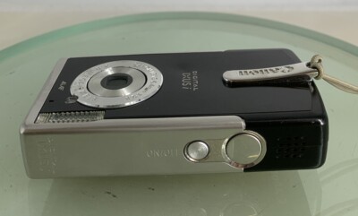 Canon Digital Camera IXUS i PC1060 4.0MP BLACK+CHARGER+COVER