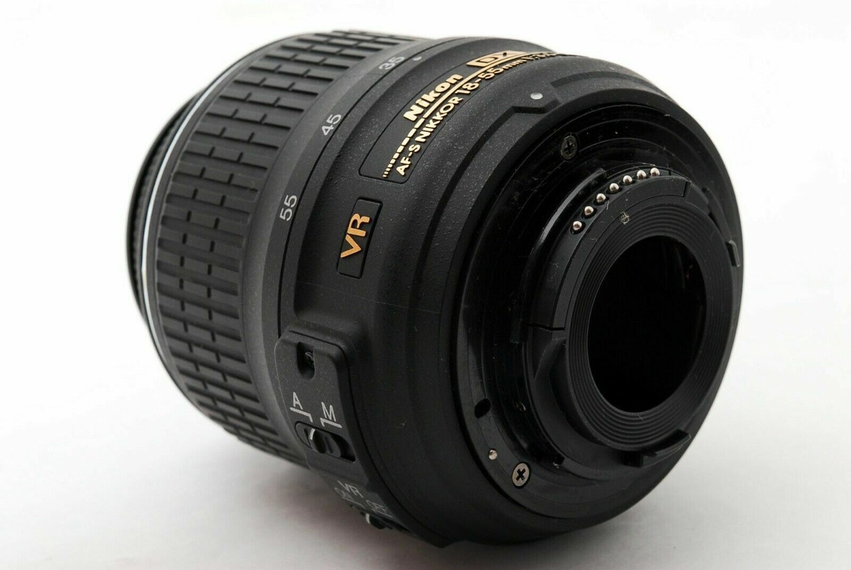 Nikon AF-S DX NIKKOR 18-55mm f/3.5-5.6 VR Zoom Lens F. DSLR camera
