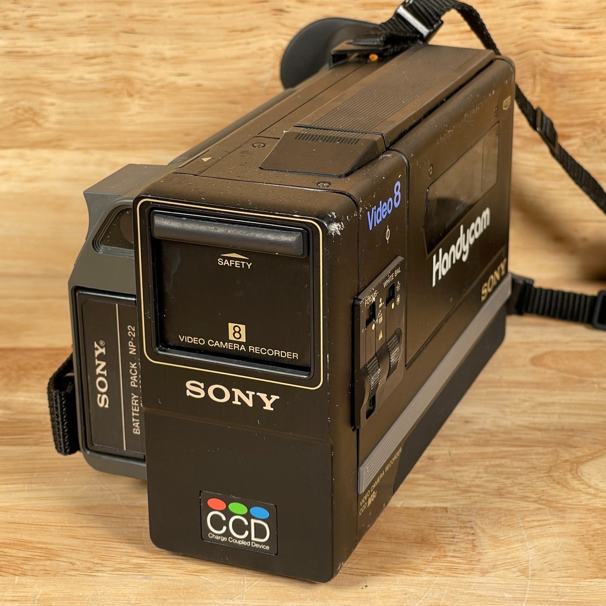 Vintage Sony Video 8 Handycam CCD-M8U Black/Gray 8mm Video