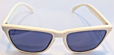 Oakley Frogskins Vintage Matte White w/ Grey Lens Japan Mint | eBay