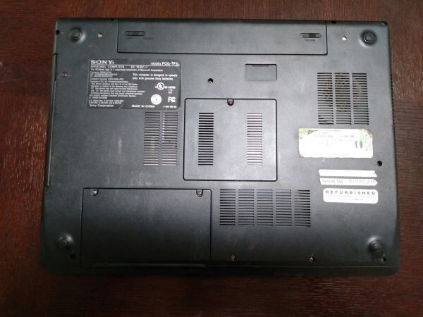 Sony Vaio PCG-7F1L Laptop Pentium M 1.73GHz 512MB RAM - Windows XP
