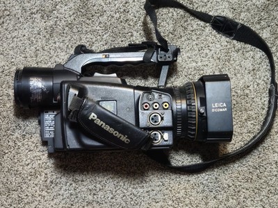 Panasonic AG-DVX100B 3-CCD Mini-DV Cinema Camcorder 01028 Hours | eBay