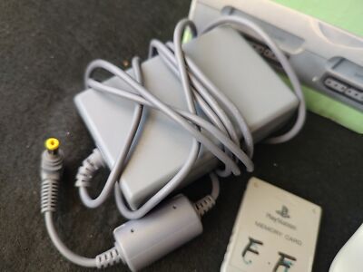 Sony PlayStation PSOne Console LDC MONITOR COMBO SCPH-140 NTSC-J