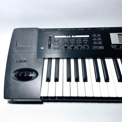 Korg TR61 Keyboard Synthesizer Music Workstation Black Good | eBay