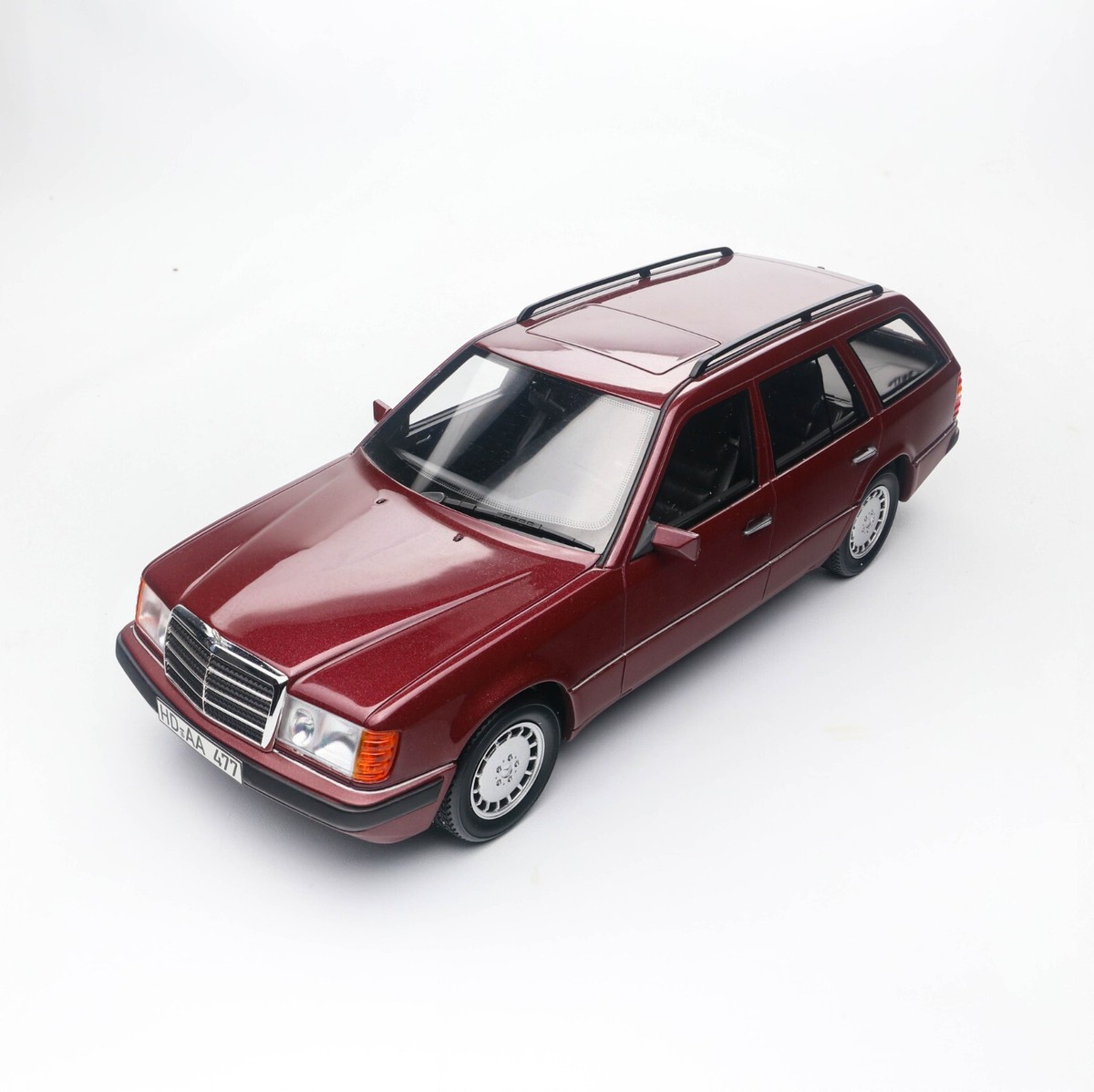 1/18 BoS Mercedes S124 300TE Red no autoart w124 minichamps | eBay