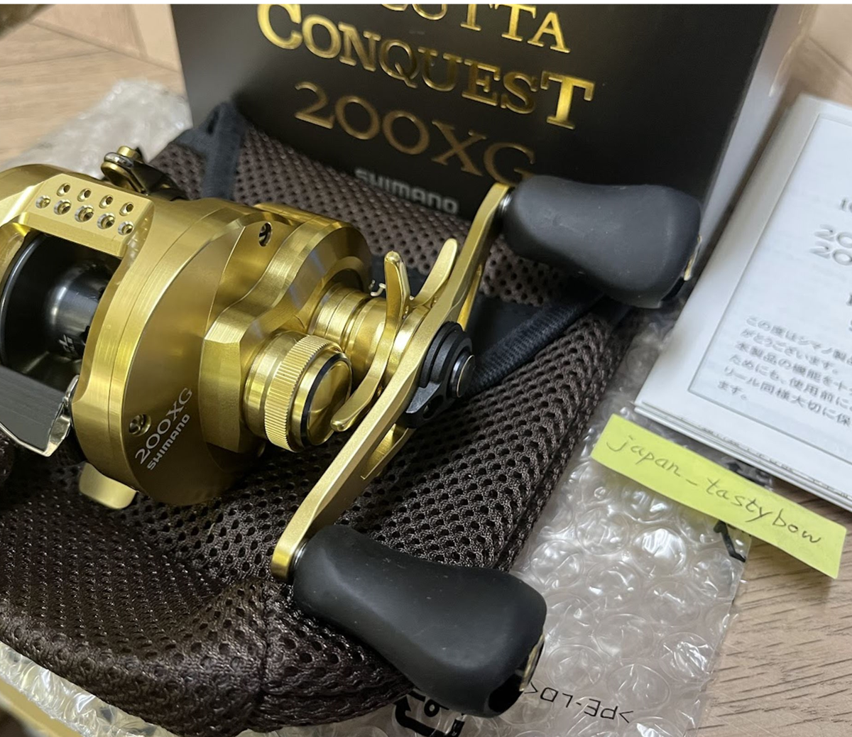 SHIMANO Bait Reel 22 CALCUTTA CONQUEST 200XG Right Handle Made in