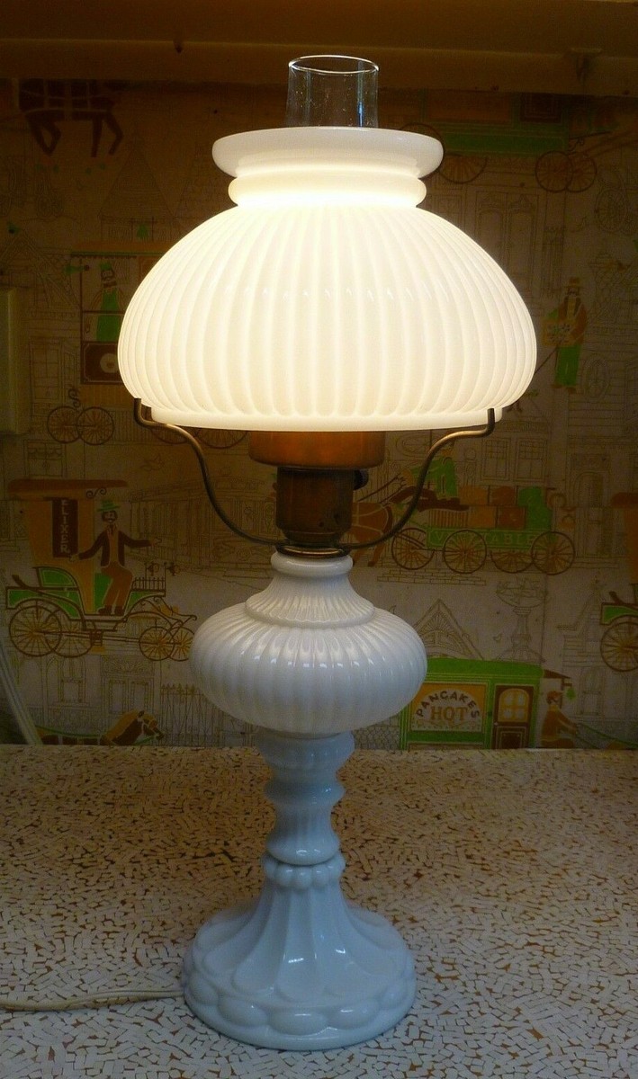 Vintage Milk Glass Table Lamp - 19