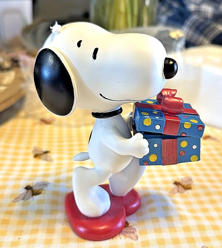 Westland Snoopy In Collectible Peanuts Figurines for sale | eBay