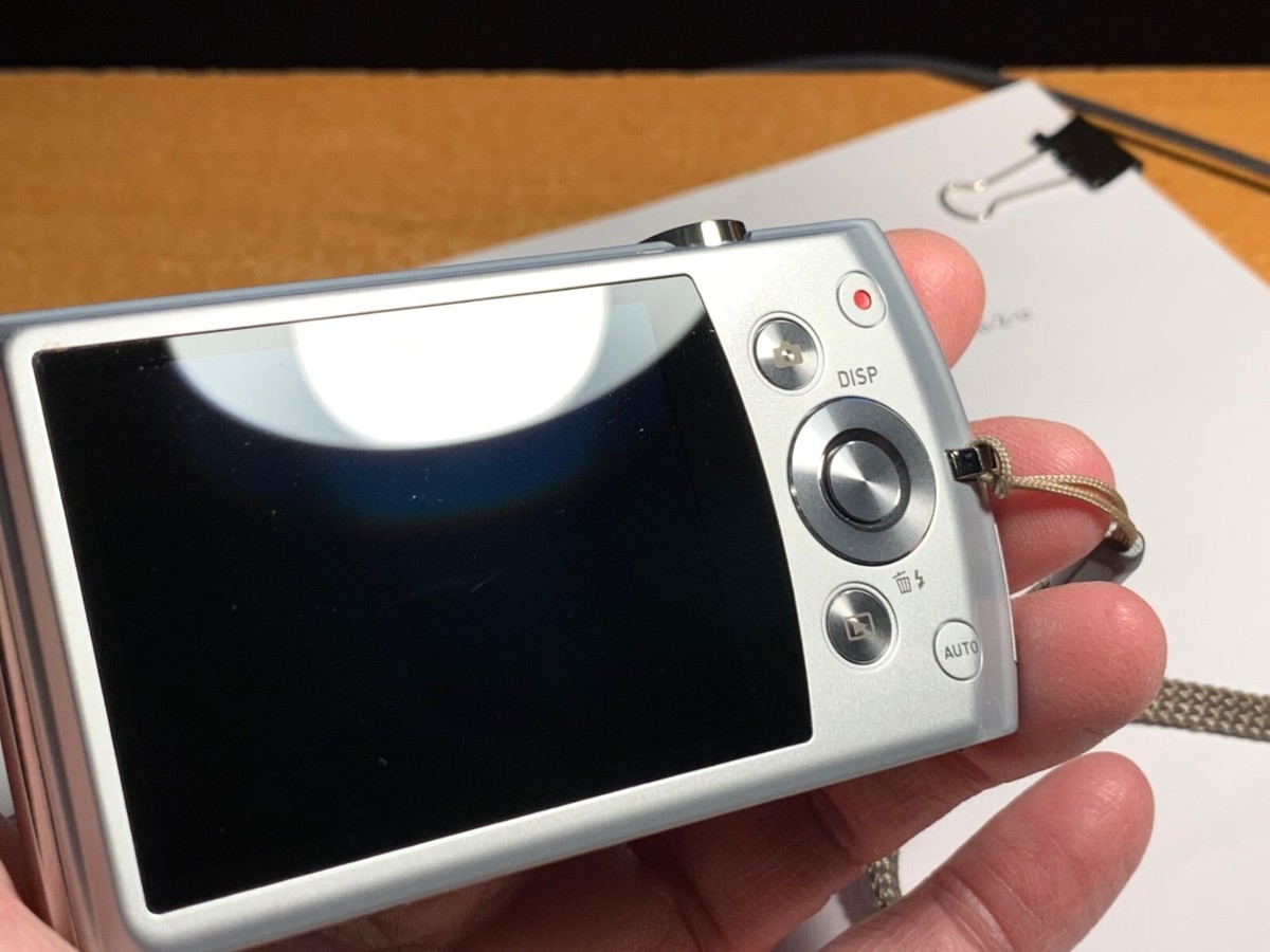 Casio Exilim EX-S200 14.1 MP Digital Camera + Works But Issue