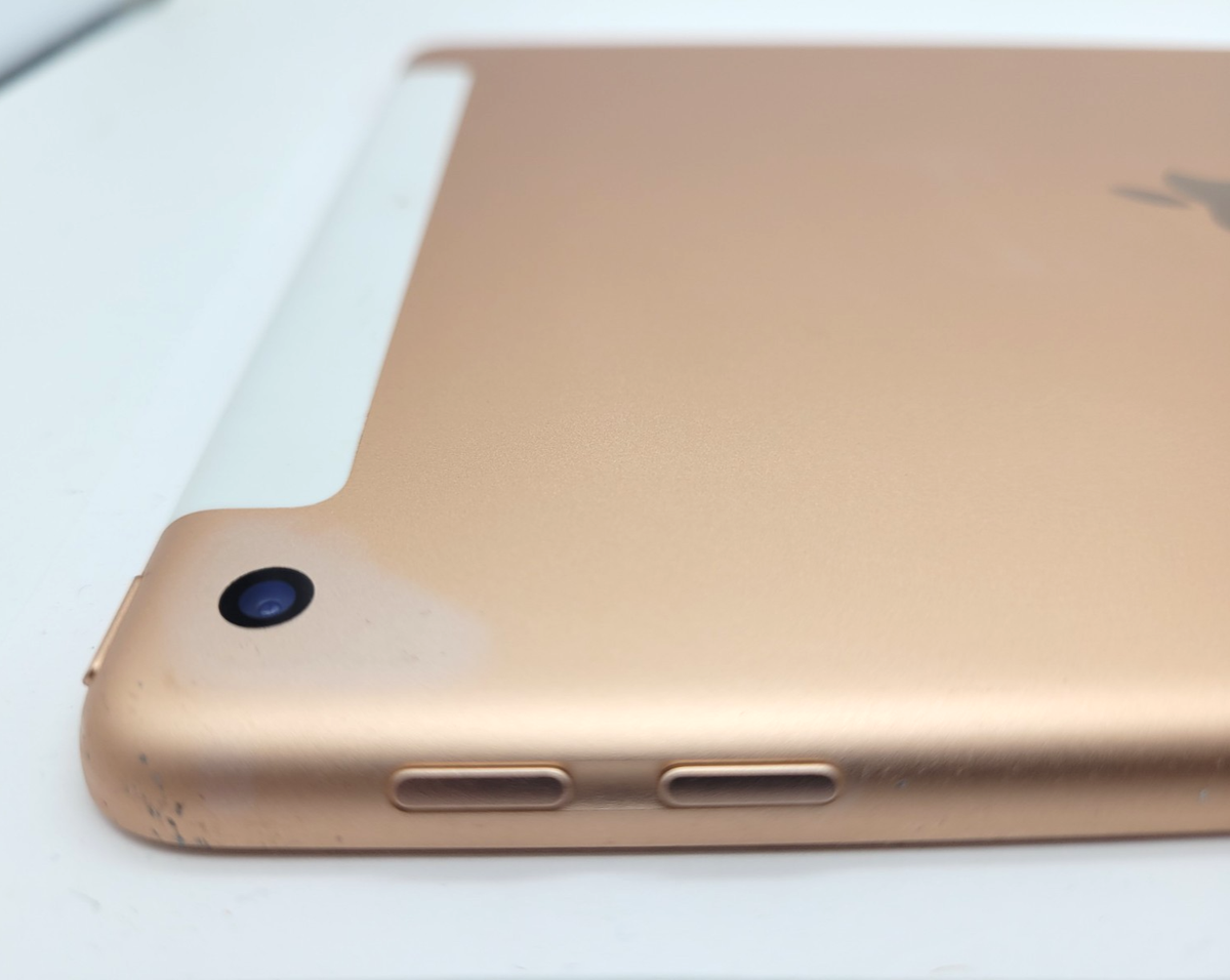 Apple iPad 6th Gen. 9.7