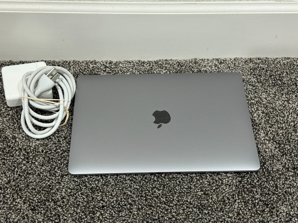 MacBook Air 13 Space Gray 1.6 GHz Intel Core i5 8GB 128GB