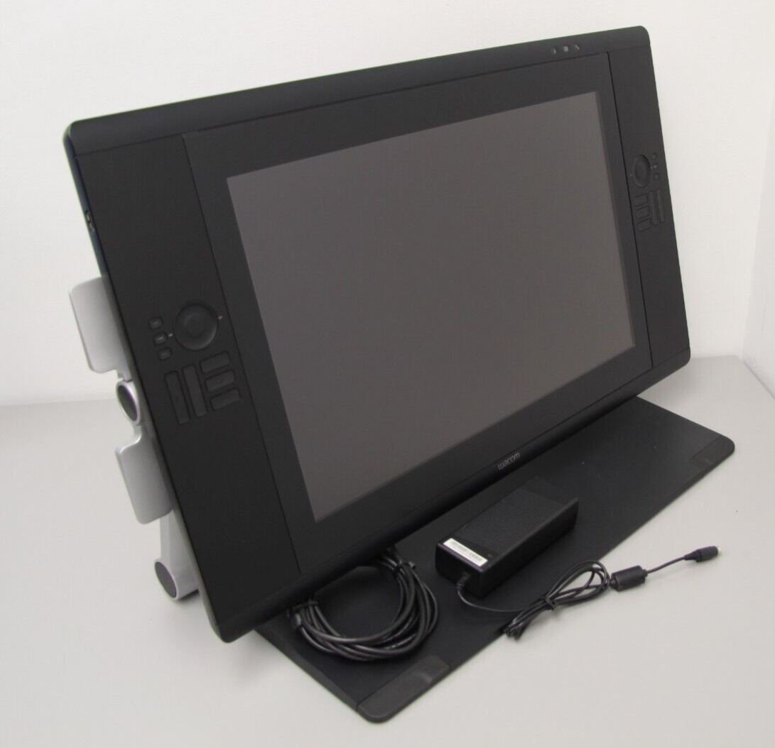 青森引き取り】Cintiq 24HD DTH-2400 液タブ