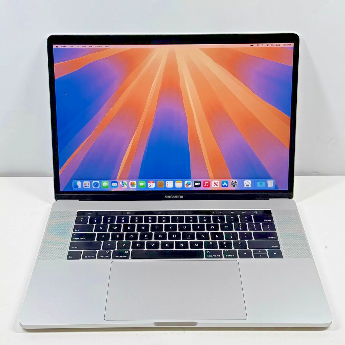 Apple MacBook Pro i9 512GB SSD 15 inch a1990 Touch Bar 16GB