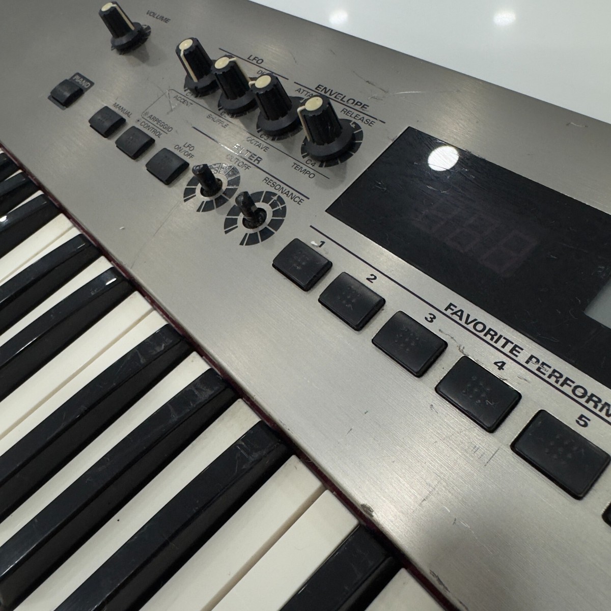 Roland RS-9 Synthesizer 88 Semi Weighted Keys - Read! - See Video