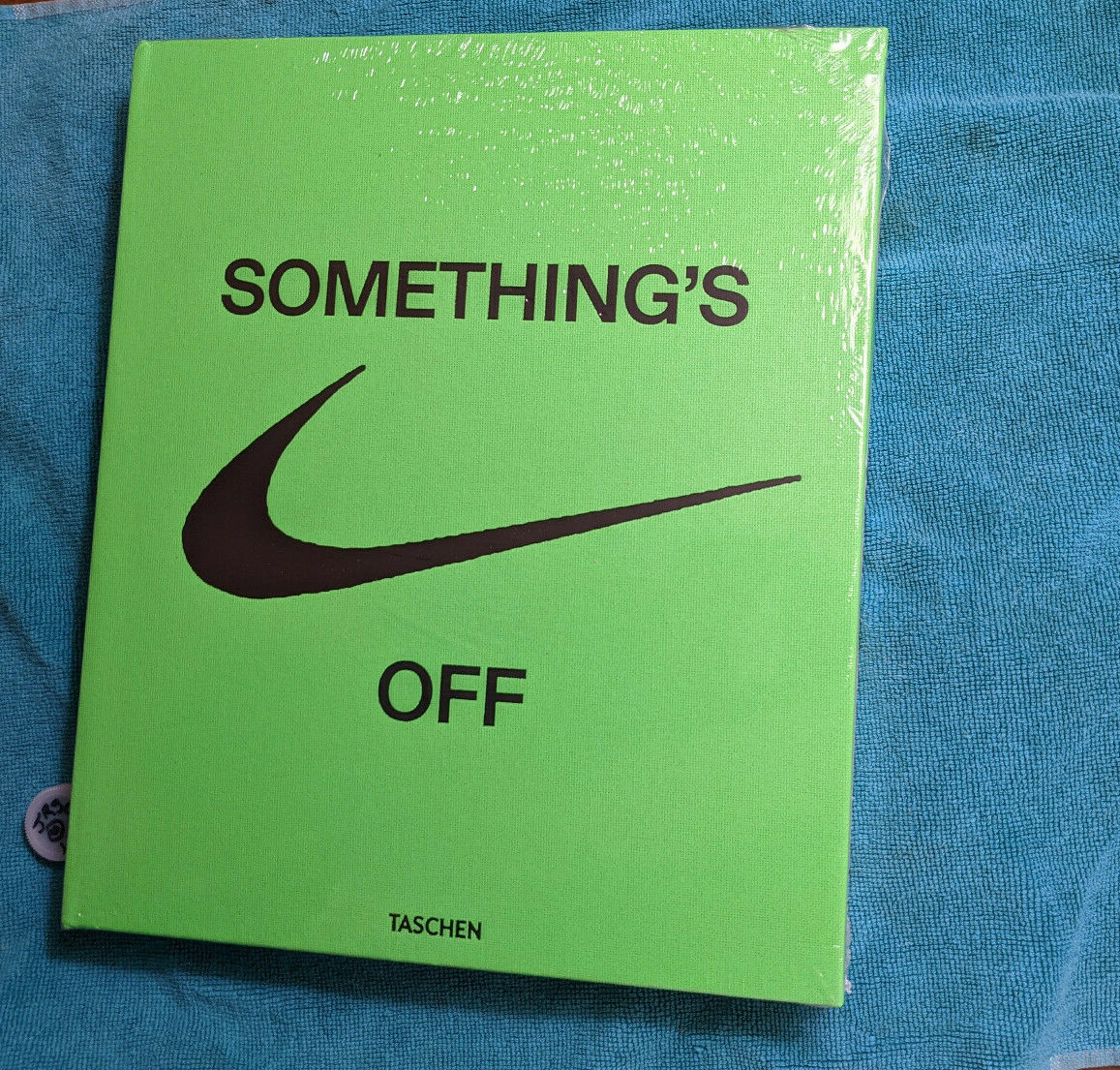 Virgil Abloh x Nike ICONS Something's Off Book Taschen Off-White