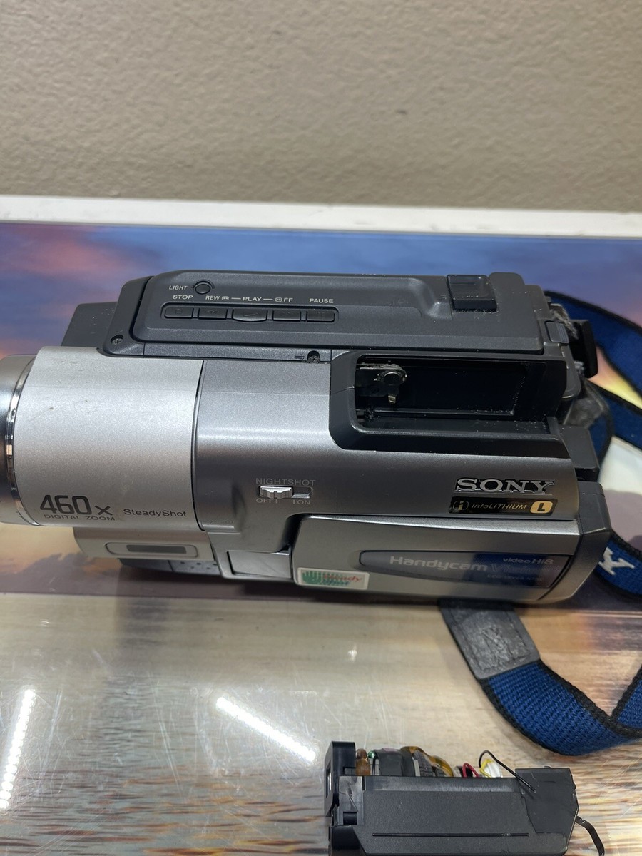 Sony Handycam CCD-TRV68 NTSC Vision Video Hi8 Camcorder Video