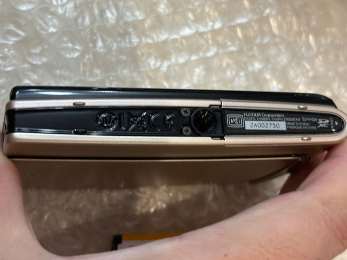 FUJIFILM FinePix Z1000EXR Gold Digital Camera 16.0MP 10x Optical