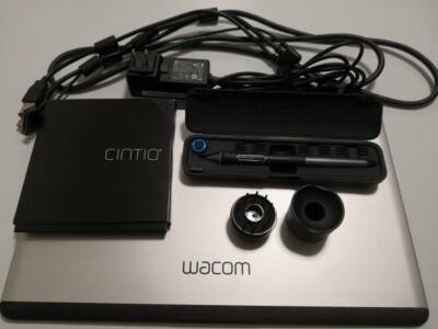WACOM Cintiq 13HD DTK-1300 / K0 LCD pen tablet Used with Box F/S