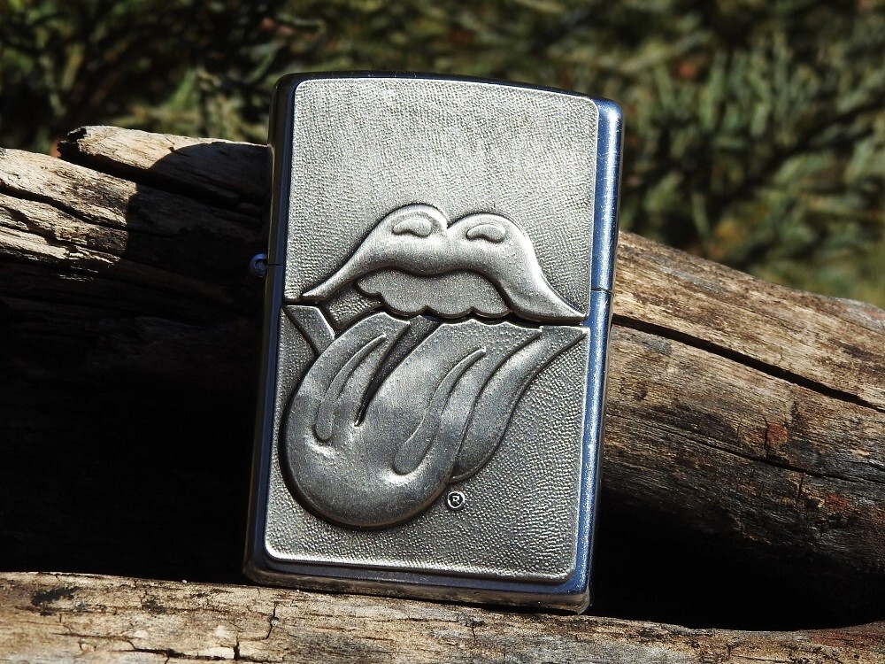The Rolling Stones Tongue Surprise Zippo Lighter - Mick Jagger
