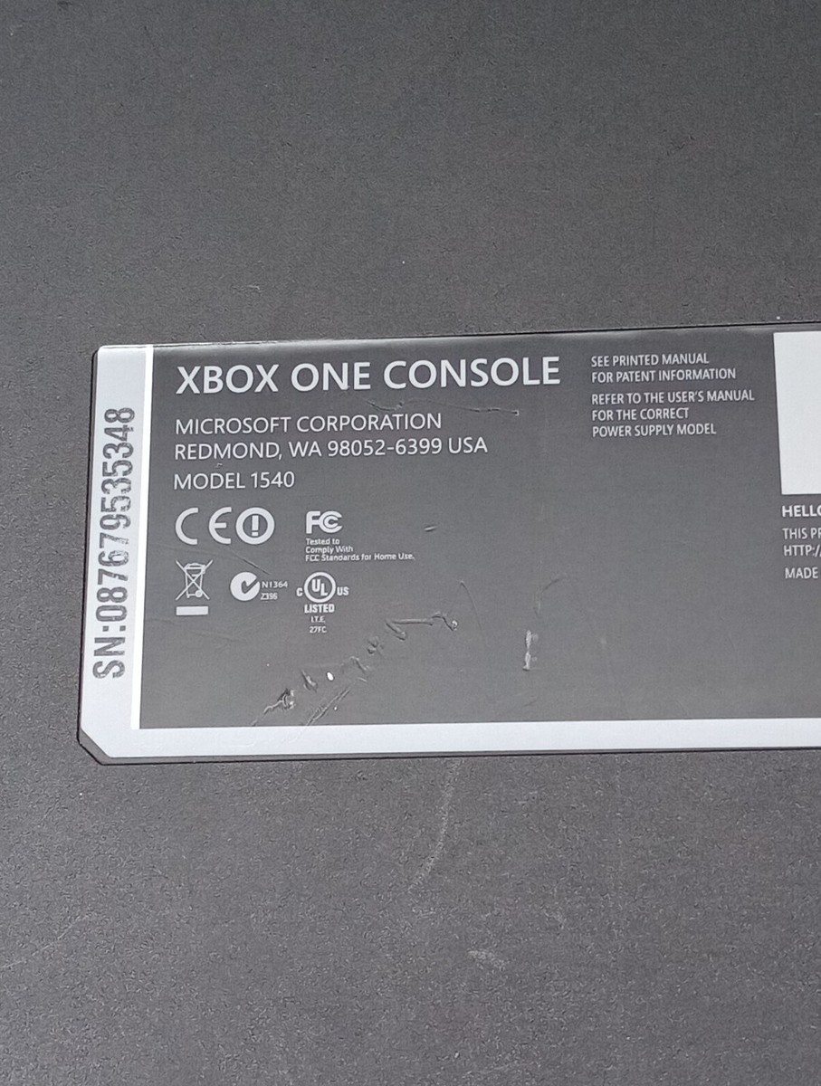 Microsoft XBOX ONE Model 1540 Console w/ Power Cord Disc Drive