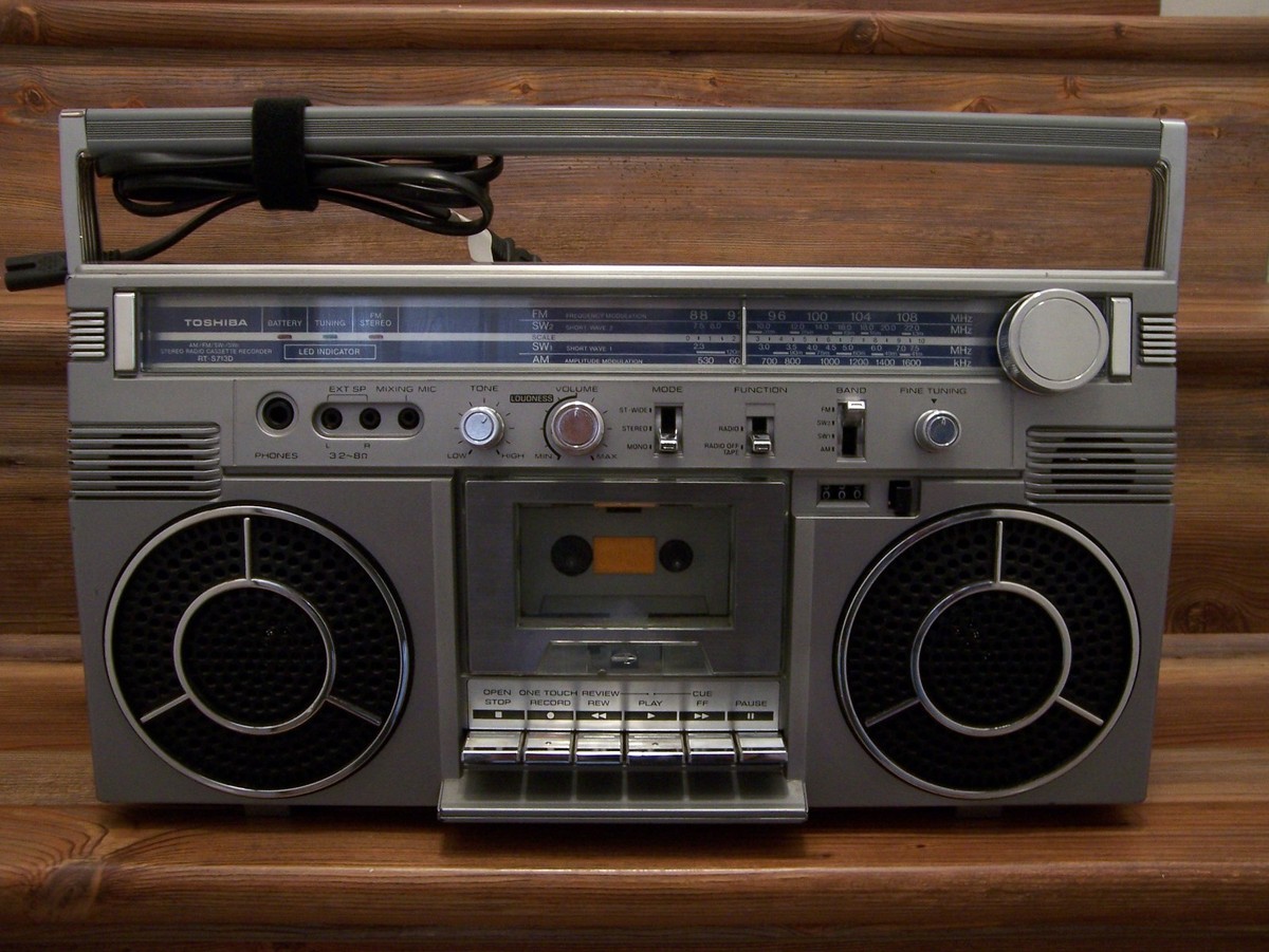 Vintage 1980 Toshiba am/fm Stereo Cassette Recorder RT-S713D Fully