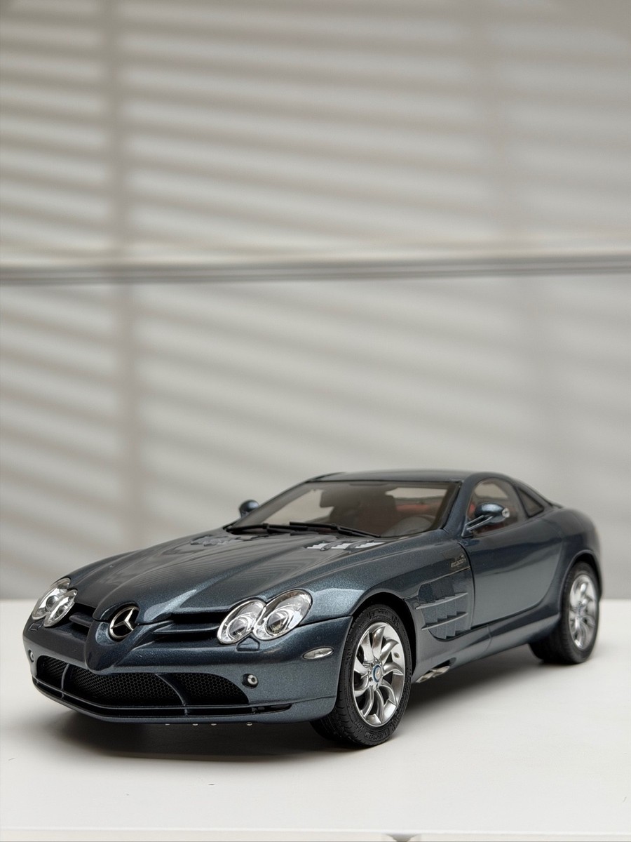 Mercedes-Benz SLR McLaren (Dark Blue) [CMC] 1:18 scale | eBay