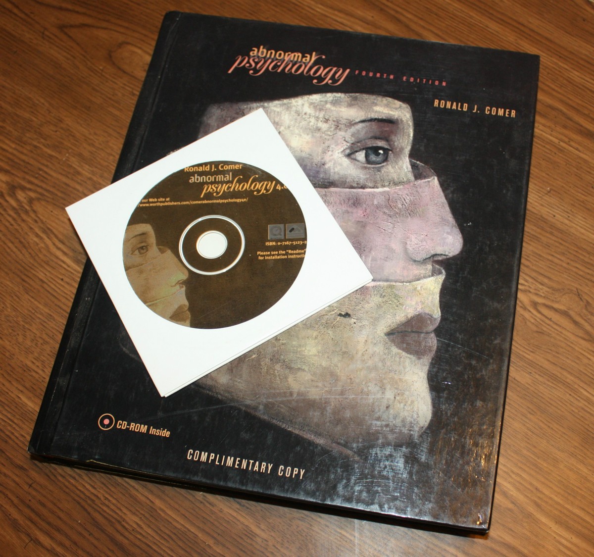 ABNORMAL PSYCHOLOGY FOURTH EDITION BY RONALD J. COMER WITH CD-ROM