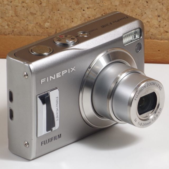 Fujifilm FinePix F31FD Silver Compact Digital Camera W/Box,AC