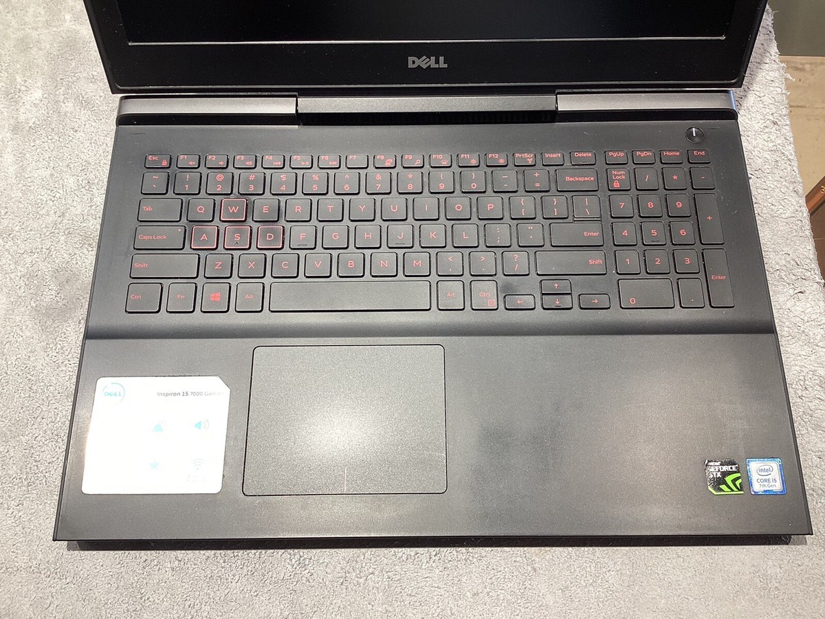 Dell Inspiron 15 7000 Gaming Laptop PC P65F CORE i5 7th Gen 8Gb